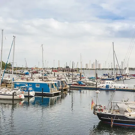Ostsee-hausboot-antje-frieda-auf-fehmarn Apartament